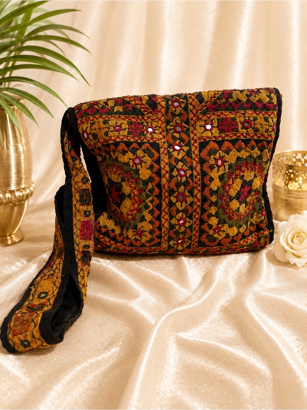 Handmade Embroidered Boho Crossbody Messenger Bag Vintage Ethnic Mirror Work